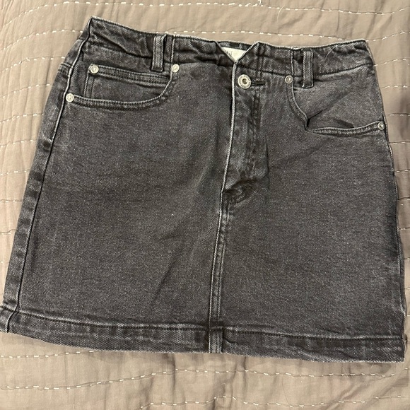 Free People Black Denim Mini Skirt size Women’s 27 - Picture 1 of 3